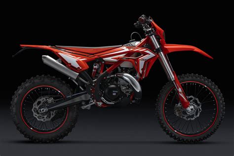 2024 XTRAINER .